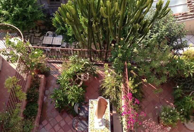 Bed and Breakfast L Orangerie Di Cartia Giovanni