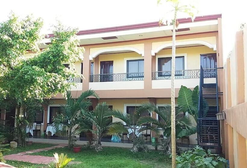 مبيت وإفطار Mariafe Inn