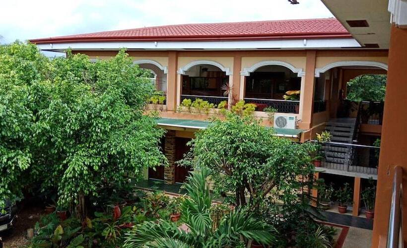 مبيت وإفطار Mariafe Inn