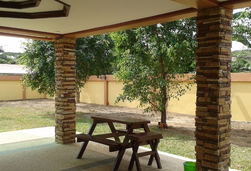 مبيت وإفطار Mariafe Inn