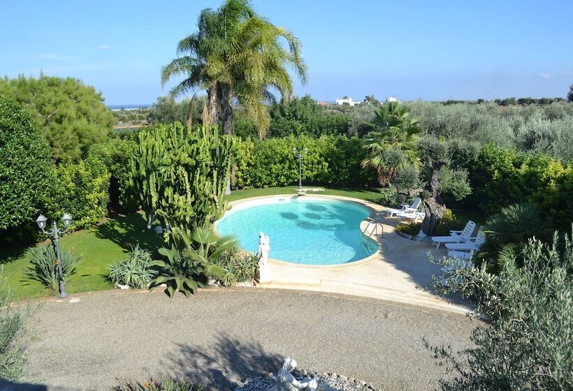 مبيت وإفطار Villa Tonia