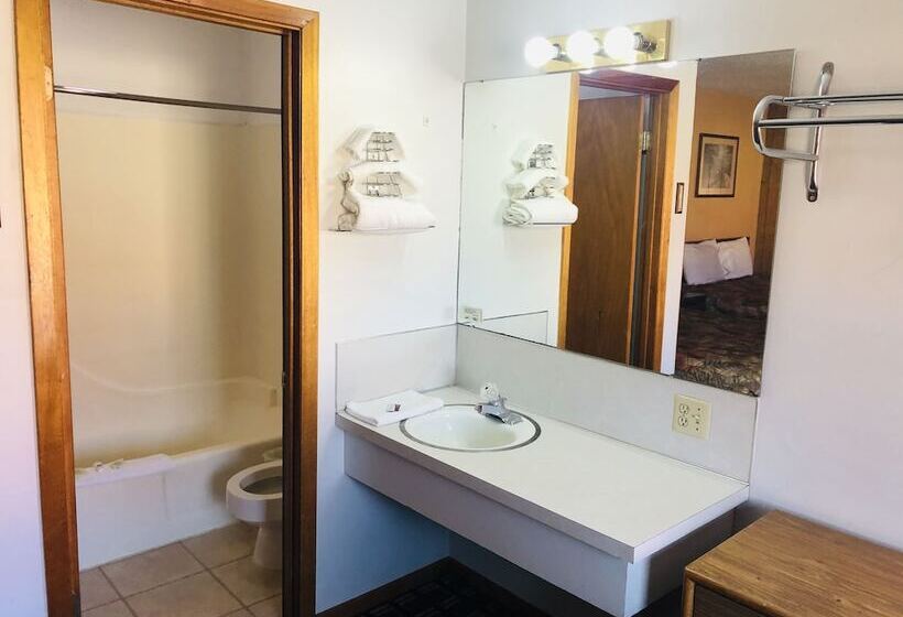 Big 12 Motel