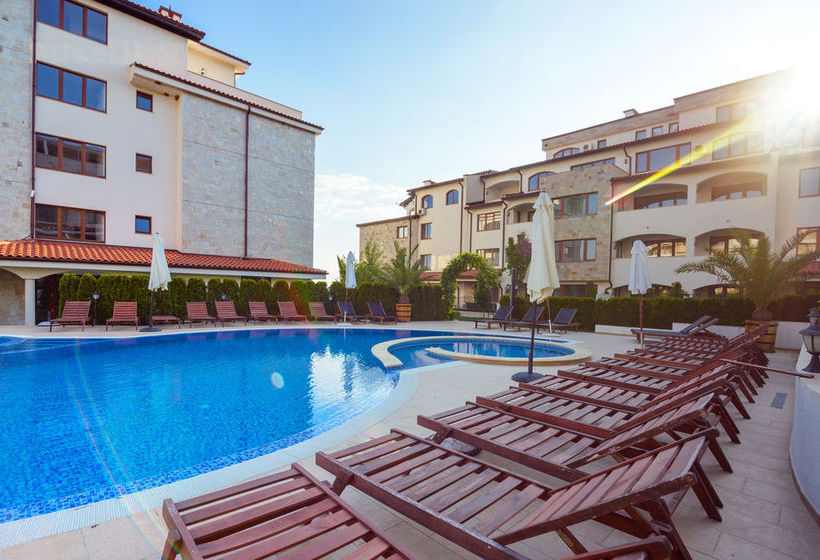 Casa Real Resort