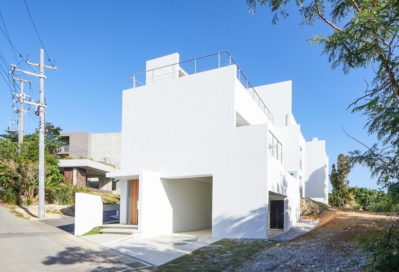 E Horizon Resort Condominium Sesoko