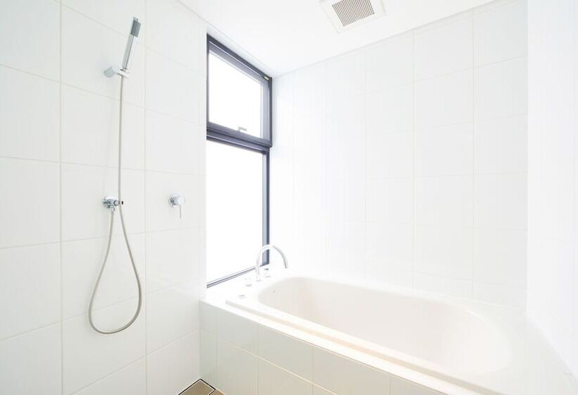 E Horizon Resort Condominium Sesoko