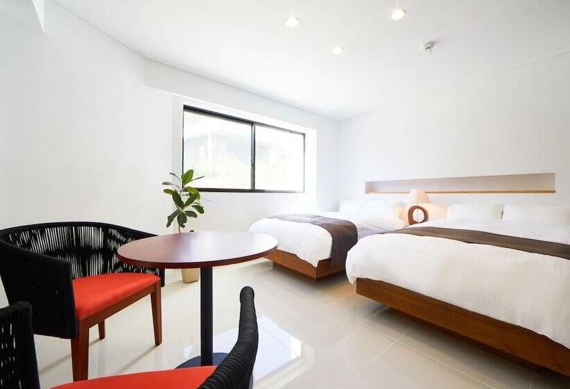 E Horizon Resort Condominium Sesoko