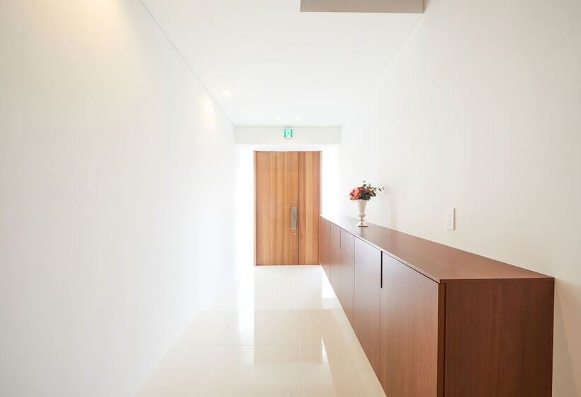 E Horizon Resort Condominium Sesoko