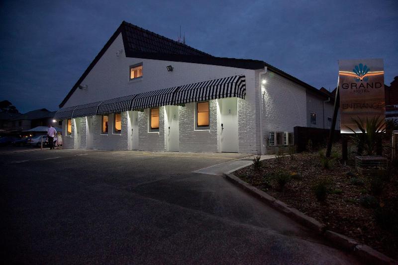 Grand Hotel And Studios