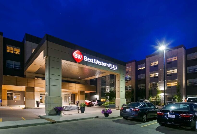 בית מלון כפרי Best Western Plus Sawridge Suites