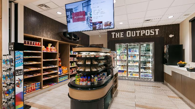 فندق Best Western Plus Sawridge Suites