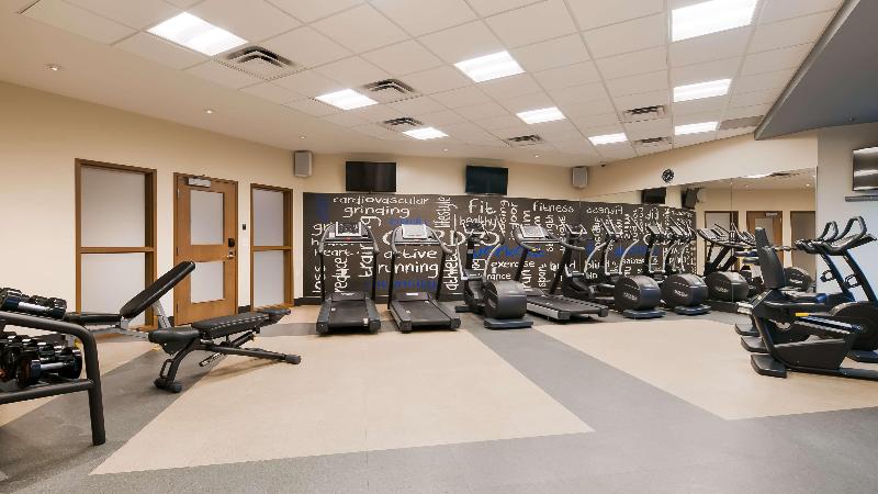 فندق Best Western Plus Sawridge Suites
