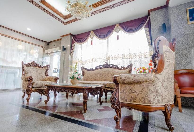 בית מלון כפרי Chaipat