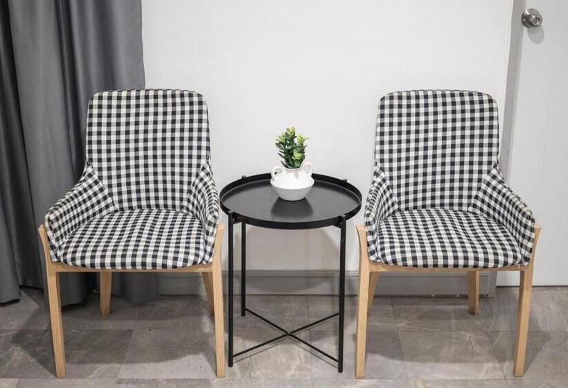 בית מלון כפרי Chaipat