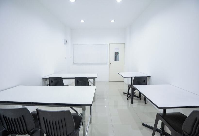 בית מלון כפרי Chaipat