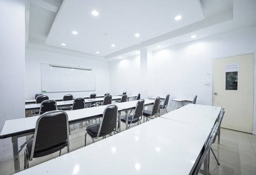 בית מלון כפרי Chaipat