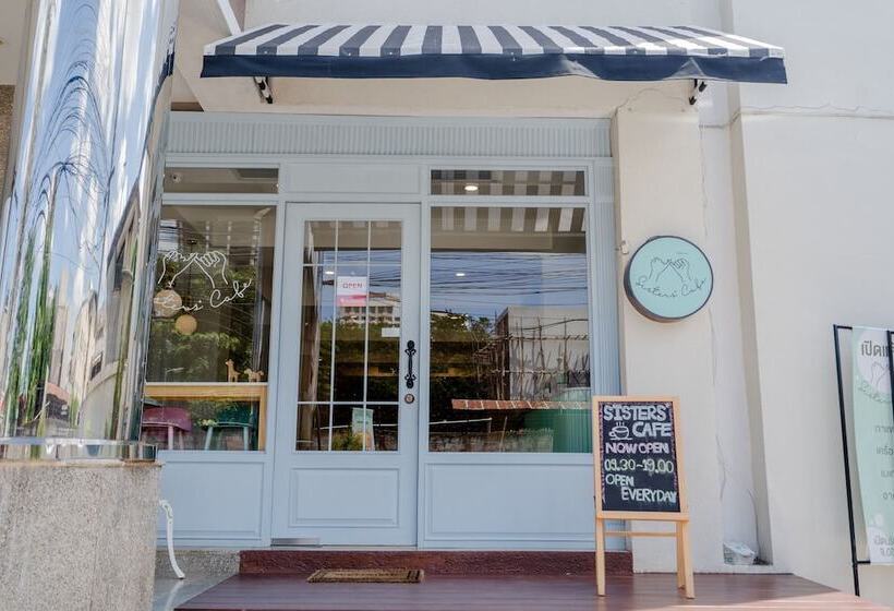 בית מלון כפרי Chaipat