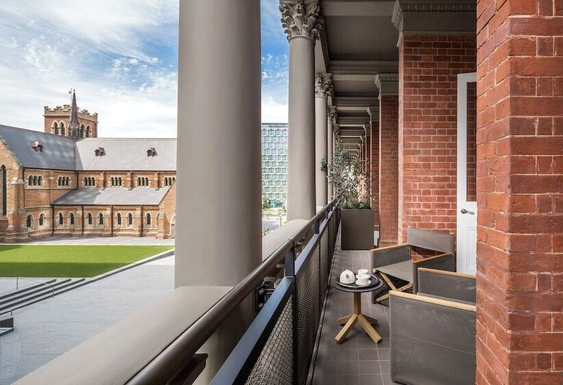 בית מלון כפרי Como The Treasury