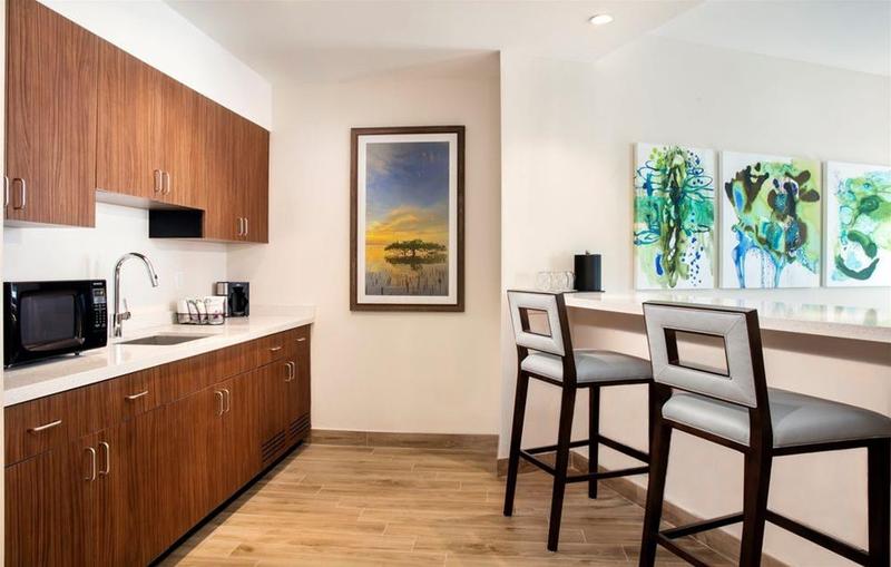 فندق Courtyard By Marriott Faro Blanco Resort