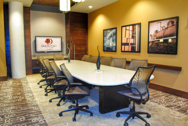 هتل Doubletree By Hilton Reading