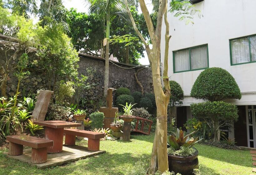 בית מלון כפרי Emiramona Garden