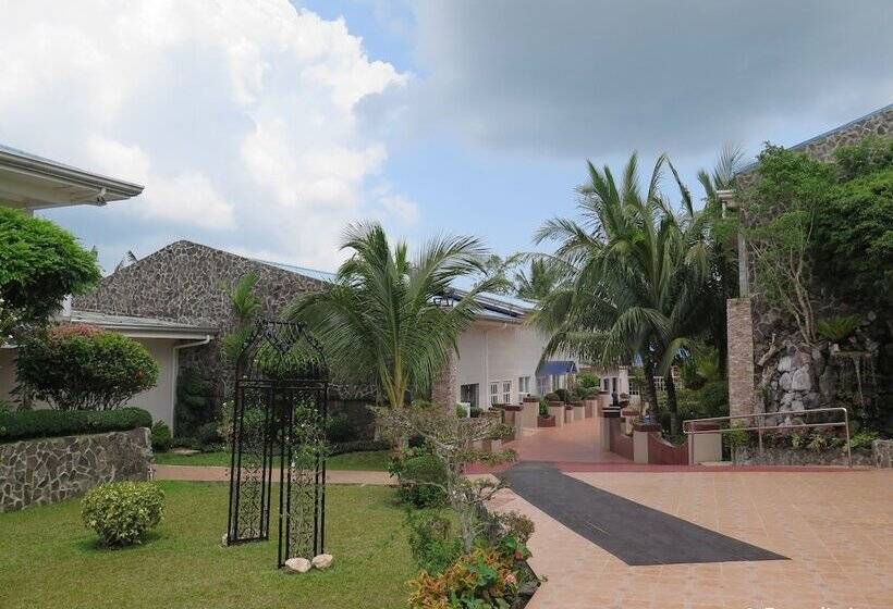 בית מלון כפרי Emiramona Garden