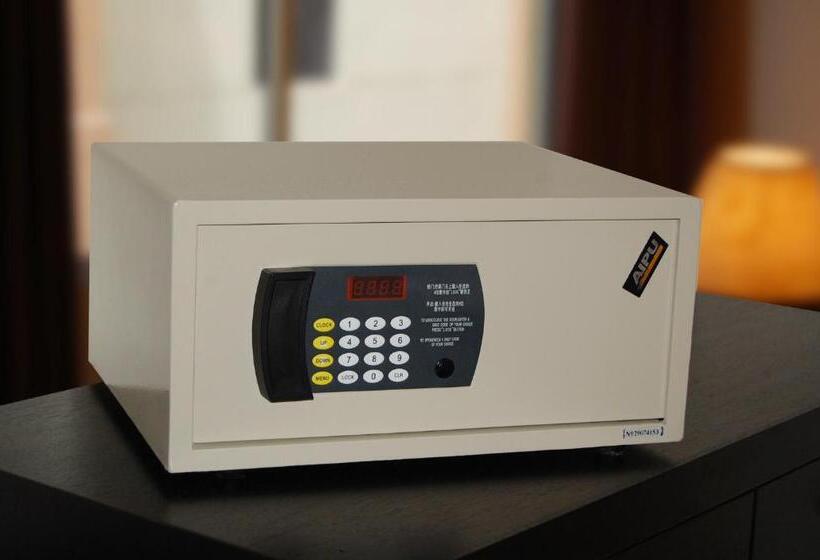 Ernes Hotel Bayu Mutiara