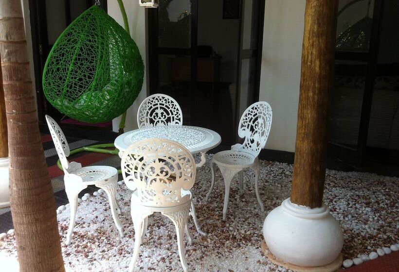 فندق Friends Guesthouse Negombo