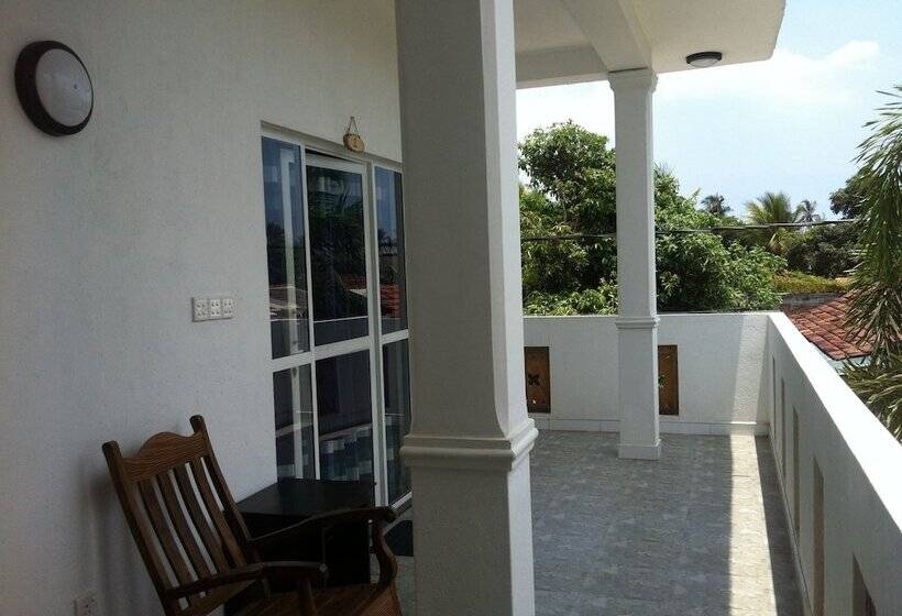 فندق Friends Guesthouse Negombo