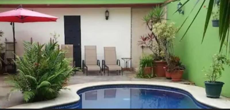 酒店 La Guaria Inn & Suites