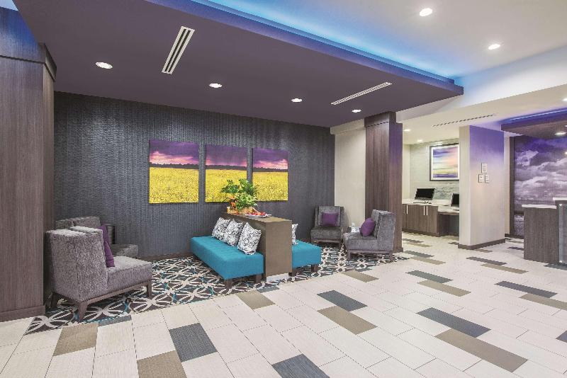 בית מלון כפרי La Quinta Inn & Suites By Wyndham Enid