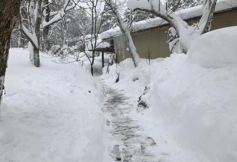 בית מלון כפרי Mozumo