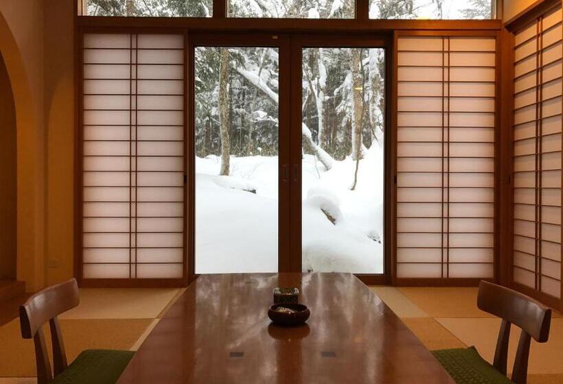 בית מלון כפרי Mozumo