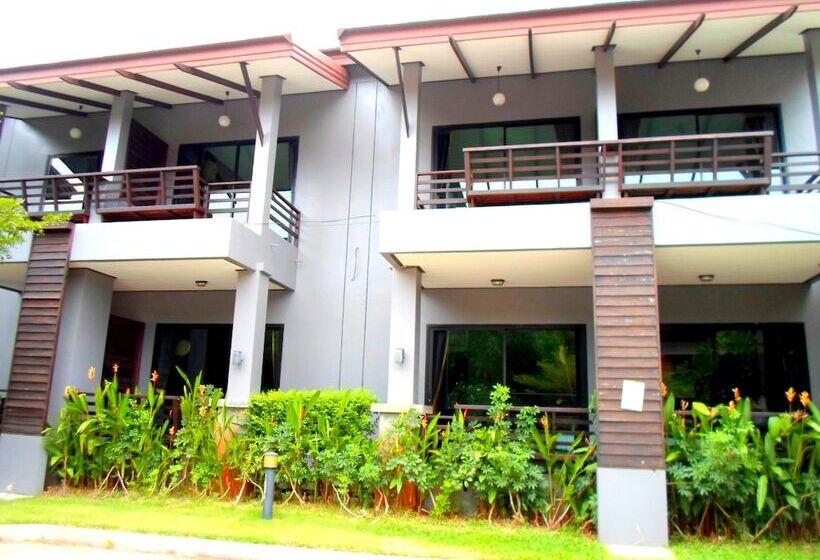 호텔 Naraya Riverside Resort