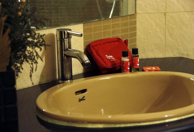 ホテル Oscar Regency