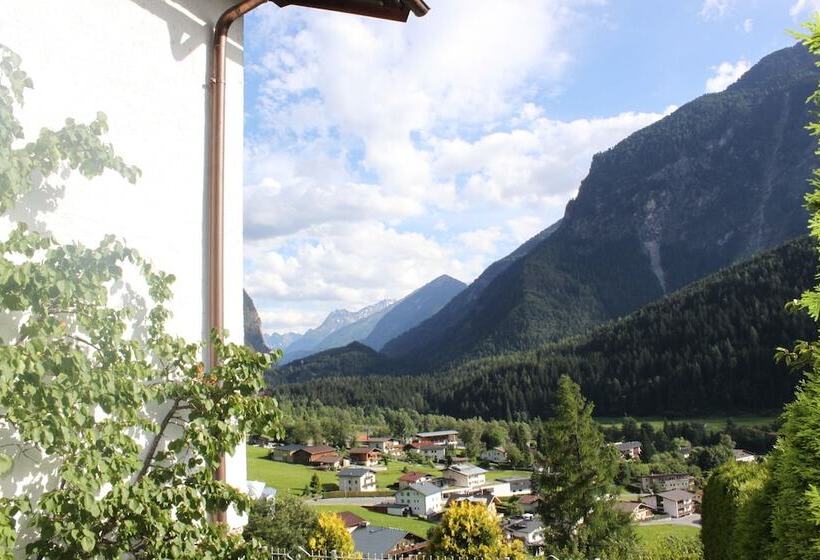 فندق Panorama Appartements Mora