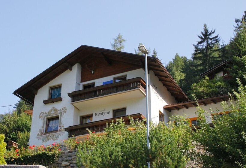 فندق Panorama Appartements Mora