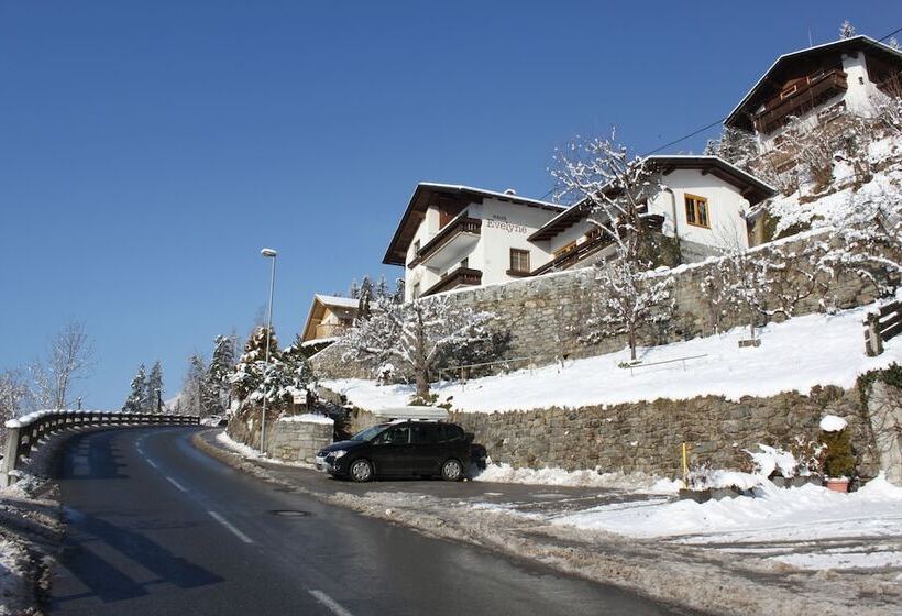 فندق Panorama Appartements Mora