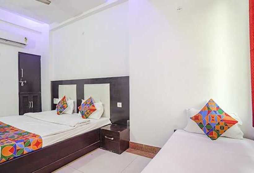 ホテル Fabexpress Taj Prince