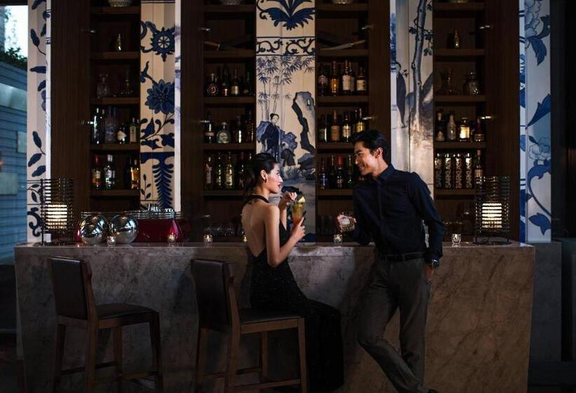 Отель Renaissance Suzhou Wujiang