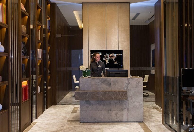 Отель Renaissance Suzhou Wujiang