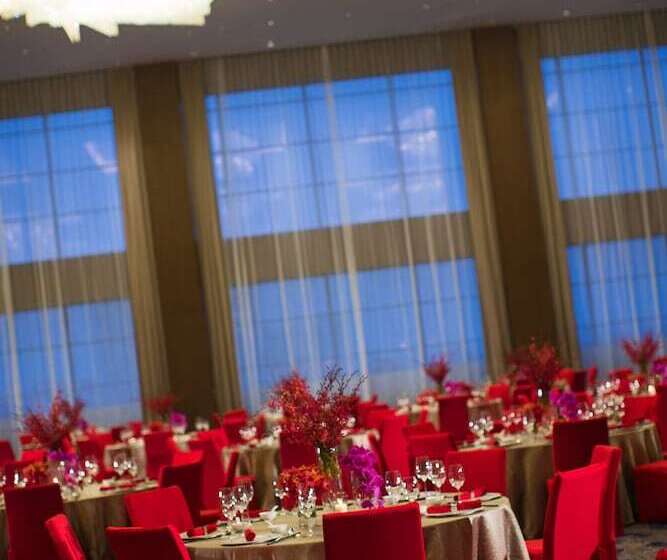 Отель Renaissance Suzhou Wujiang