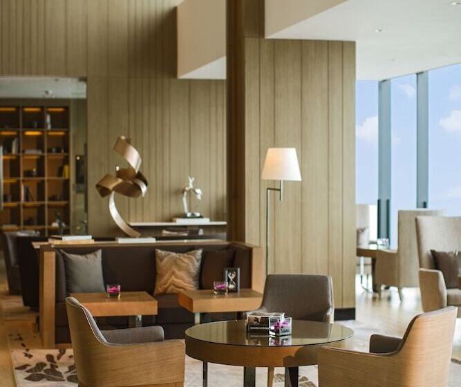 Отель Renaissance Suzhou Wujiang