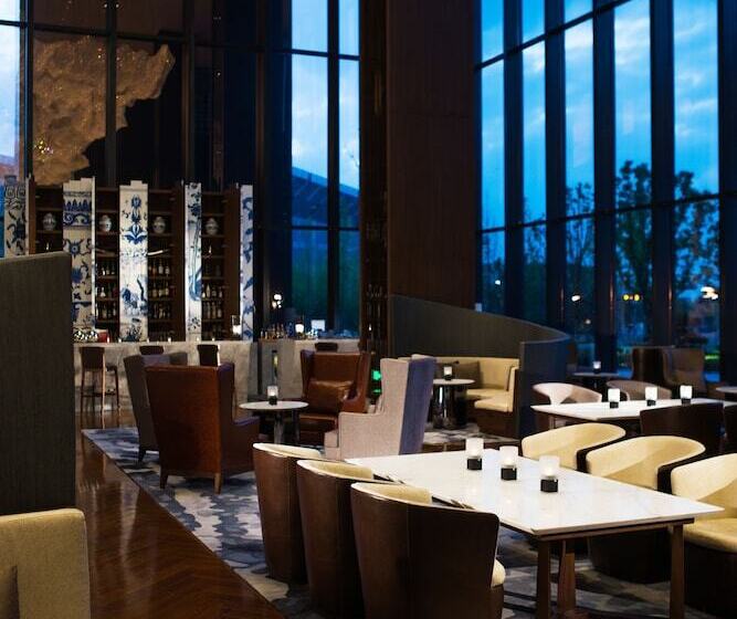 Отель Renaissance Suzhou Wujiang