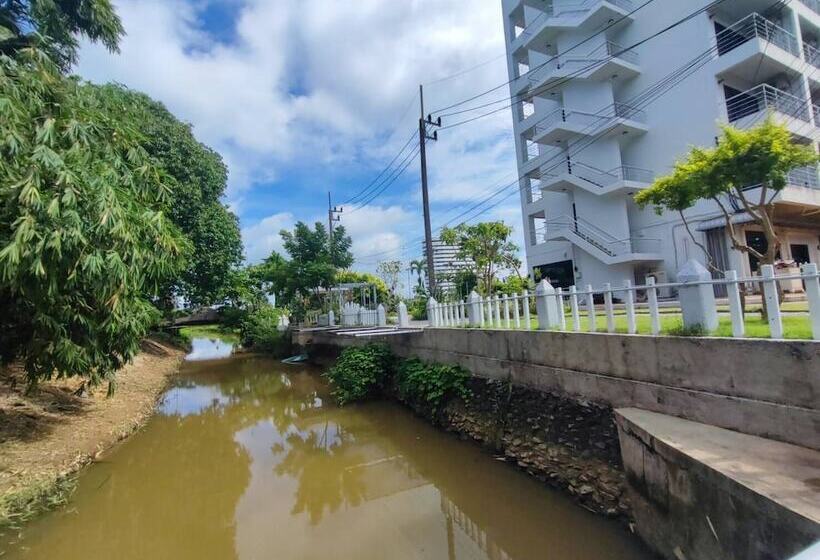 בית מלון כפרי Rua Rasada Express