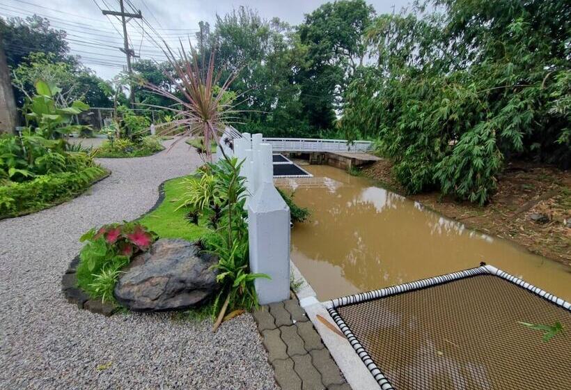 בית מלון כפרי Rua Rasada Express