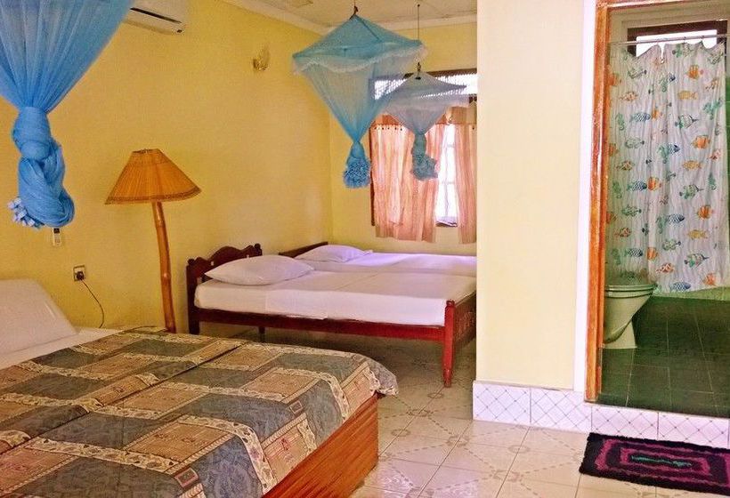 Отель Sigiri Holiday Inn