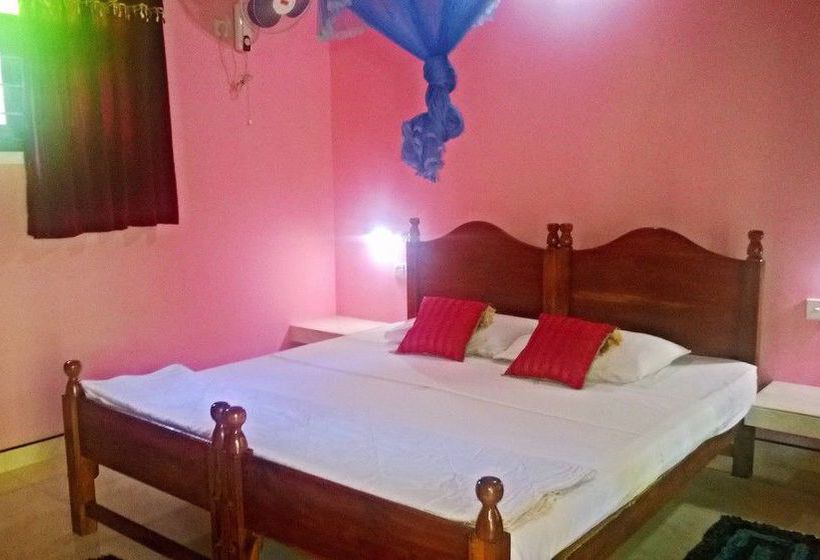 Отель Sigiri Holiday Inn