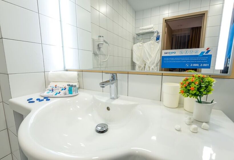 בית מלון כפרי Skyexpo