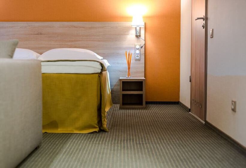 בית מלון כפרי Skyexpo