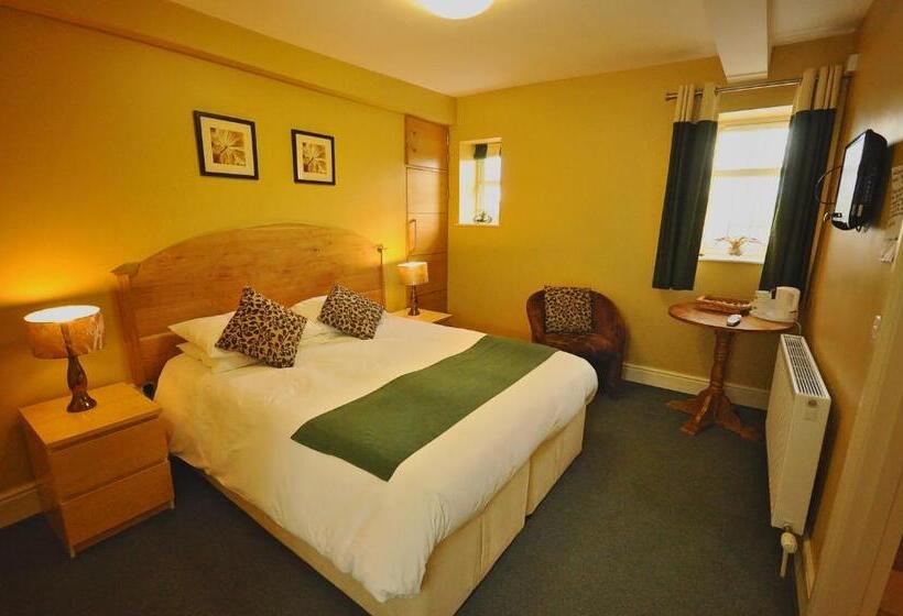 בית מלון כפרי The Castle